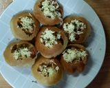 A picture of step 3 of Pizza Panipuri.