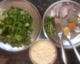 बेसनी शिमला मिर्च (besani shimla mirch recipe in Hindi) रेसिपी चरण 1 फोटो