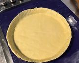 Une image de l'étape 2 de Maxi tarte fine poires, amandes et vanille.