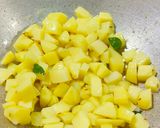 A picture of step 2 of Sabudana Khichdi.