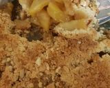 A picture of step 4 of My little Apple & Honey Crumble. 😁.