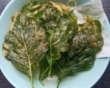 Foto langkah ke 2 dari resep Keripik Bayam Rumahan.