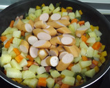 Foto del paso 2 de la receta: Pyttipanna, Fritada de salchichas y demás