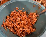A picture of step 2 of Chewy Pre-Exercise Snack.