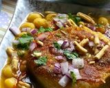 A picture of step 2 of Aloo tikki.