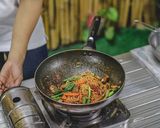 รูปขั้นตอนการทำที่ 21 ของ ผัดมาม่าปลากระป๋อง ประหยัดงบ อิ่มอร่อย อยู่ท้องสุดๆ