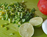 Foto del paso 1 de la receta: Nachos con pico de gallo