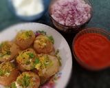 A picture of step 5 of Dahipuri.