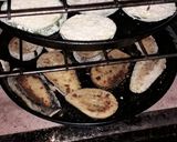 Foto del paso 4 de la receta: Verduras rebozadas acompañadas de ensalada y arroz yamaní