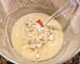 Foto del paso 5 de la receta: Bizcocho con peras y almendras