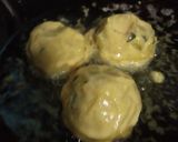 A picture of step 4 of Vada Pav Recipe.