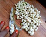 A picture of step 4 of Fresh Black Eyed Peas (Cowpea) Curry.