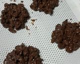 Foto do passo 4 de Cookies de Chocolate sem assar com Pão, Flocos de Milho e Pinhões