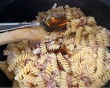 Foto del paso 4 de la receta: Pasta queso de cabra bacon y miel
