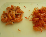 Foto del paso 5 de la receta: Espárragos trigueros con colas de gambas rojas