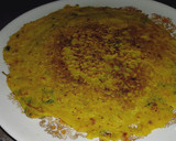 A picture of step 2 of Cucumber chilla.
