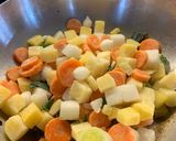 A picture of step 2 of Seasonal Soup.