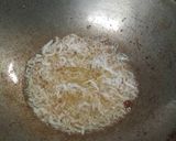 Foto langkah ke 2 dari resep Kering tempe kacang teri.