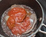 Foto del paso 3 de la receta Filetes de ternera encebollados con tomate