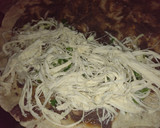 Foto del paso 11 de la receta: Tlayudas de tasajo con chapulines