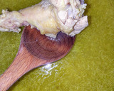Foto del paso 4 de la receta: Pollo de corral en pepitoria "Receta de la abuela"🐓🐓