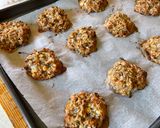 Φωτογραφία βήματος 6 της συνταγής Banana, oatmeal, PB & white chocolate cookies