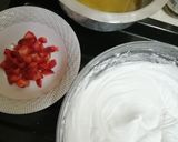 A picture of step 7 of Valentine strawberry cake#valentinesdish.