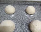 Foto del paso 2 de la receta: Pizza 🍕de sábado por la noche.👩🏼🍳