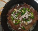 A picture of step 2 of Pizza Omelette.