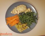 Foto del paso 5 de la receta: Rollitos (obleas de arroz) de pechuga en escabeche con salsa romescu