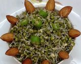 स्प्राऊट मूंग सलाड (sprouted mung salad recipe in marathi) रेसिपी स्टेप 3 फोटो 