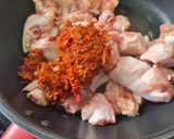 รูปขั้นตอนการทำที่ 2 ของ ไก่ผัดพริกลุยสวน