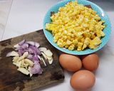 Foto langkah ke 1 dari resep Telor Jagung Manis.