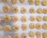 Foto langkah ke 4 dari resep Kue semprit.