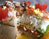 Foto langkah ke 36 dari resep Giant Sushi Cake.