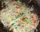 Foto langkah ke 3 dari resep Oseng Tauge.
