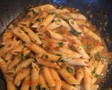 Foto langkah ke 3 dari resep Tuna Penne all’ Arrabiata.