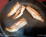 Foto del paso 3 de la receta: Filetes de gallineta con velouté de mejillones