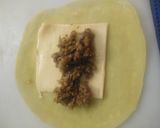 A picture of step 1 of Chicken cheese spring roll.