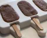 صورة لخطوة 4 من وصفة ايس كريم اللوتس طعمها يجنن 😋😍