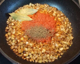 Foto del paso 3 de la receta: Carrillera con champiñones y manzana