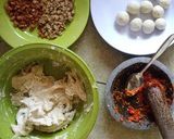 Foto langkah ke 1 dari resep Cilok Galau Isi Ayam, Sosis, Cabai.
