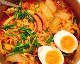 Hình bước làm 1 của món Tokbokki bánh tráng