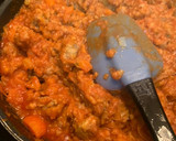 Foto del paso 3 de la receta: Espaguetis con boloñesa con las pelotas del cocido (aprovechamiento)