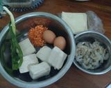 Foto langkah ke 1 dari resep Pangsit isi udang tahu.