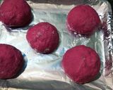 A picture of step 6 of Beetroot buns burger.