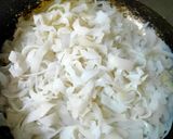 Foto langkah ke 1 dari resep Kwetiaw siram sapi ladahitam.