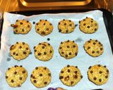 A picture of step 5 of Oatmeal raisin cookies🍪.