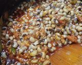 A picture of step 3 of Sufaid Lobiya 😋😋😋.