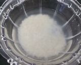 A picture of step 1 of Mango phirni pie.